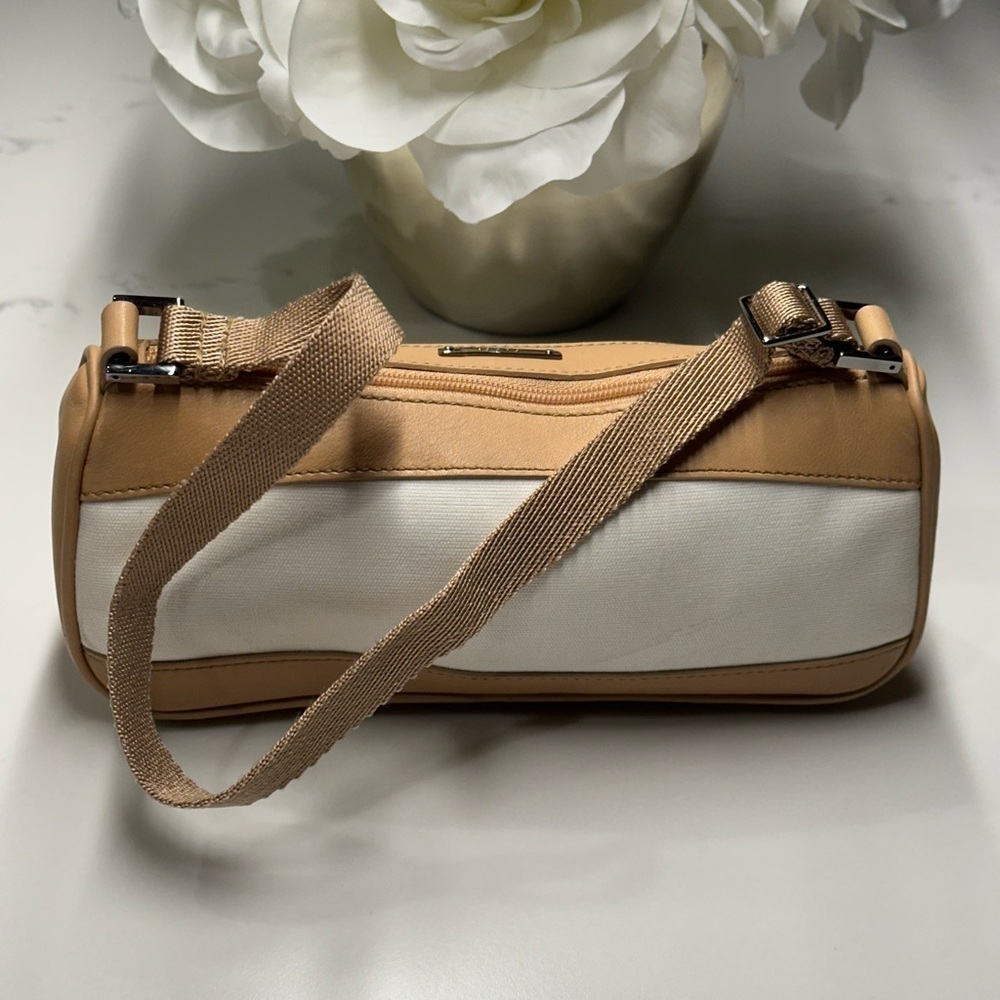 🔥🔥🔥Gucci Tan and White Mini Bag with Silver Accents EUC! + COA - Picture 4 of 12
